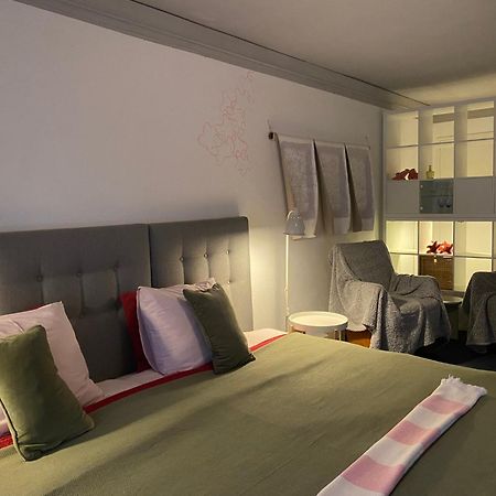 B&B De Kunstpraktijk Велдховен Екстериор снимка